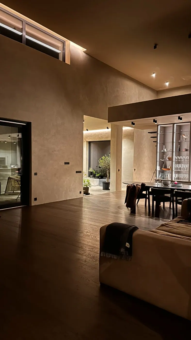 Living room — floating ceiling with a continuous shadow reveal